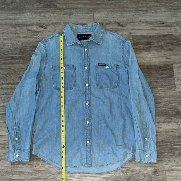 Calvin Klein - Denim colored button down - Picture 3 of 6